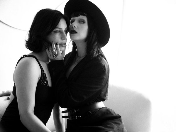 Leckere deutsche Brezelsuppe zubereiten: Einfache Anleitung mit Laugenbrezeln und würziger Brühe!